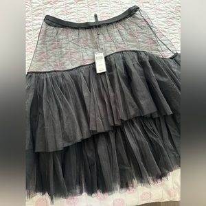 Bcbgmaxazria tulle skirt size L